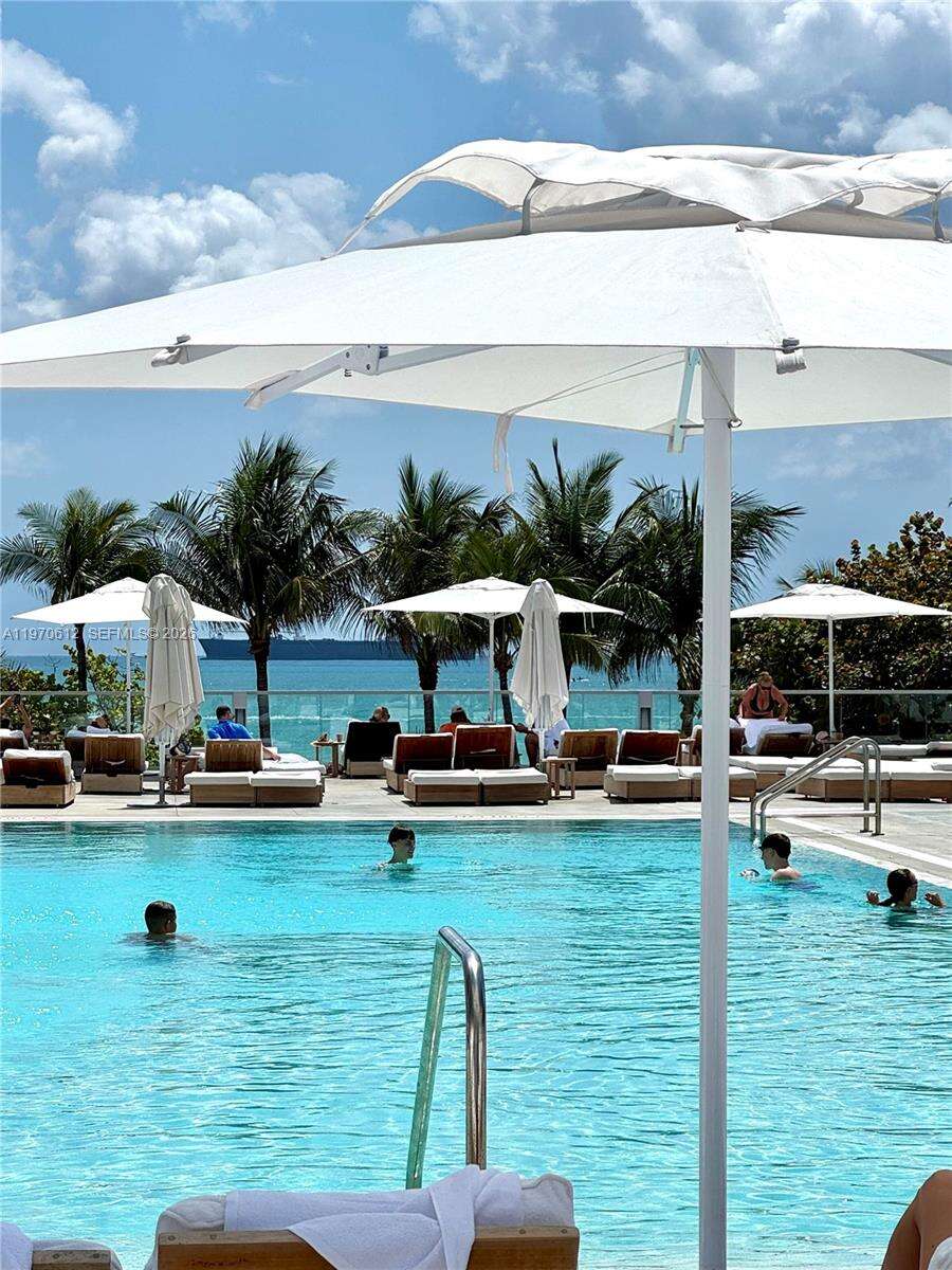 Roney Palace at 2301 Collins Ave, Miami Beach, FL 33139 - For Rent photo 42