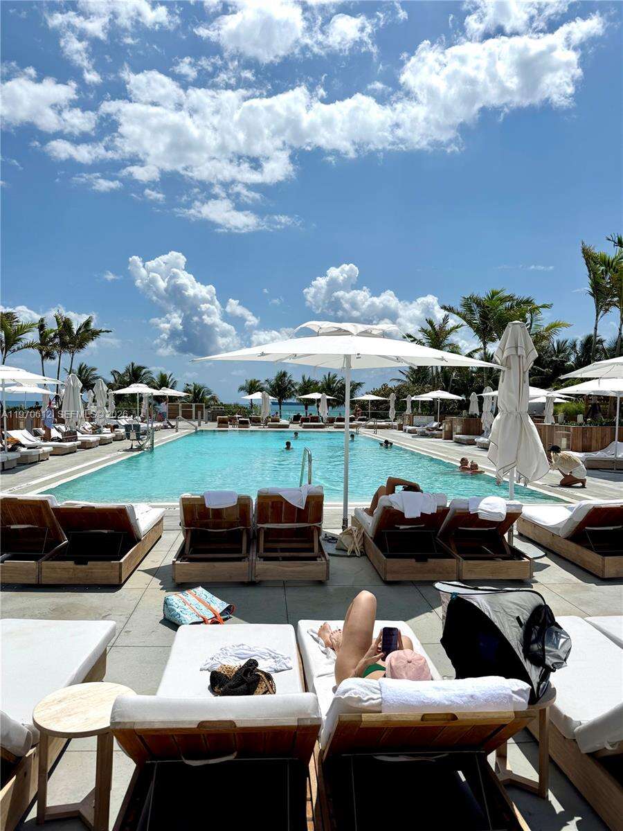 Roney Palace at 2301 Collins Ave, Miami Beach, FL 33139 - For Rent photo 43