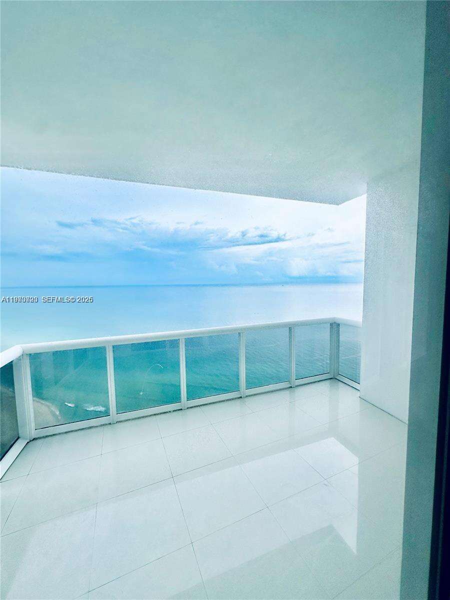 Trump Royale at 18201 Collins Ave, Sunny Isles Beach, FL 33160 - For Rent photo 2