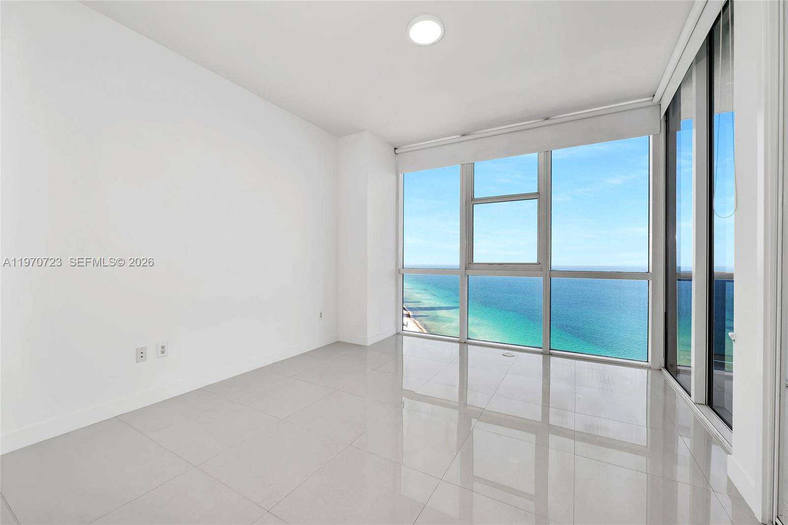 Trump Royale at 18201 Collins Ave, Sunny Isles Beach, FL 33160 - For Rent photo 27