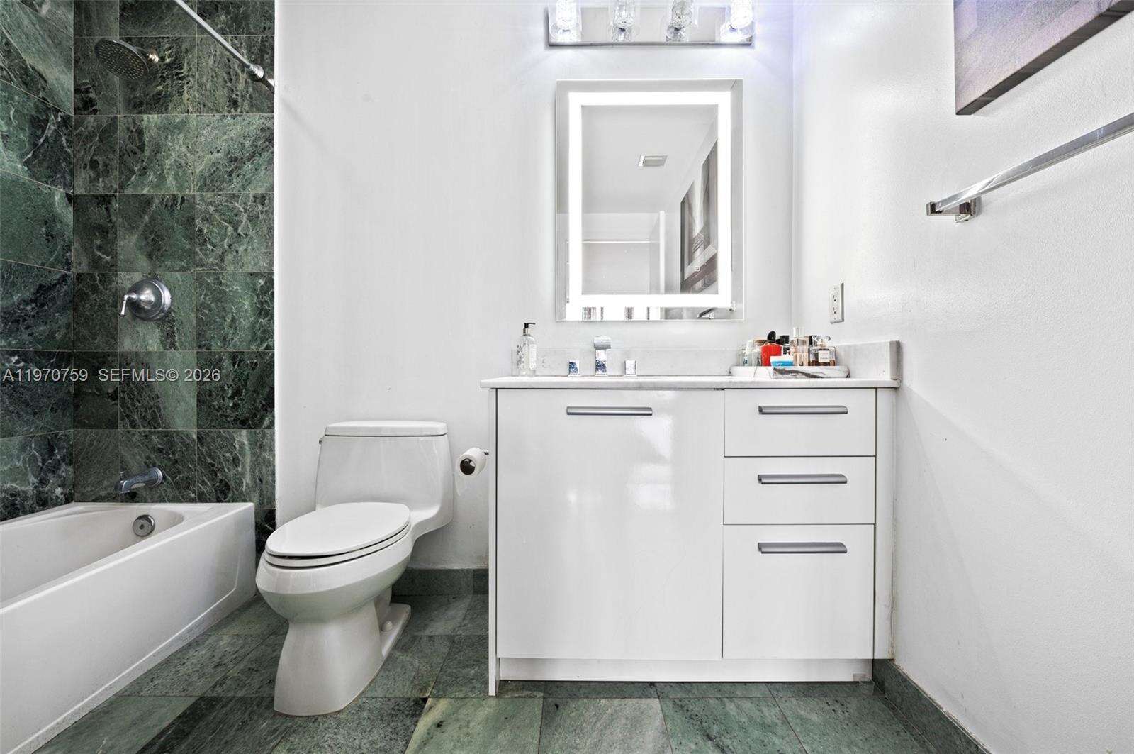 1060 Brickell at 1050 Brickell Ave, Miami, FL 33131 - For Rent photo 25
