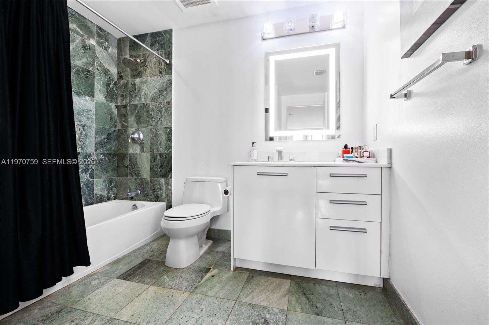 1060 Brickell at 1050 Brickell Ave, Miami, FL 33131 - For Rent photo 26