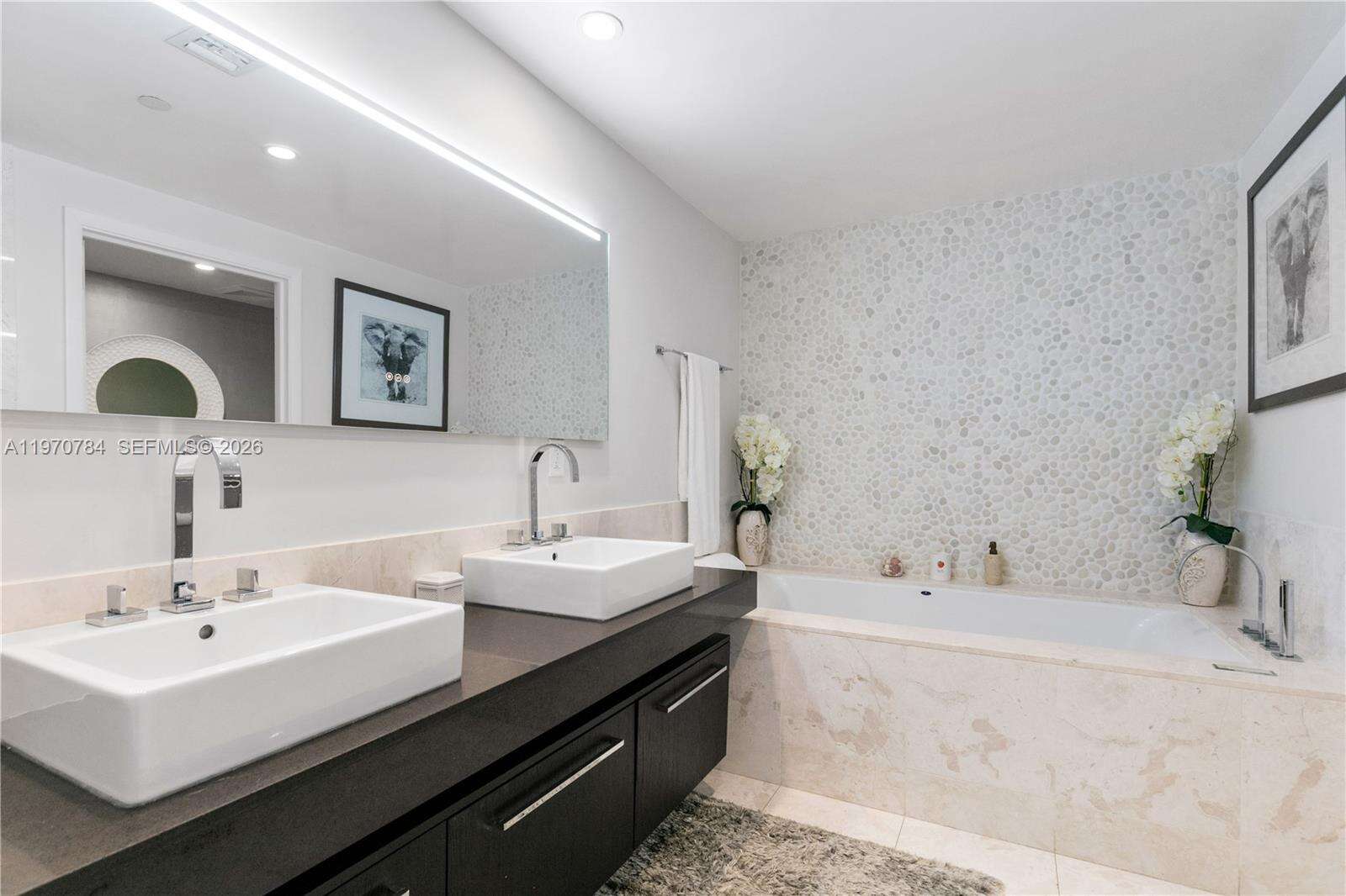 Jade Ocean at 17121 Collins Ave, Sunny Isles Beach, FL 33160 - For Rent photo 23