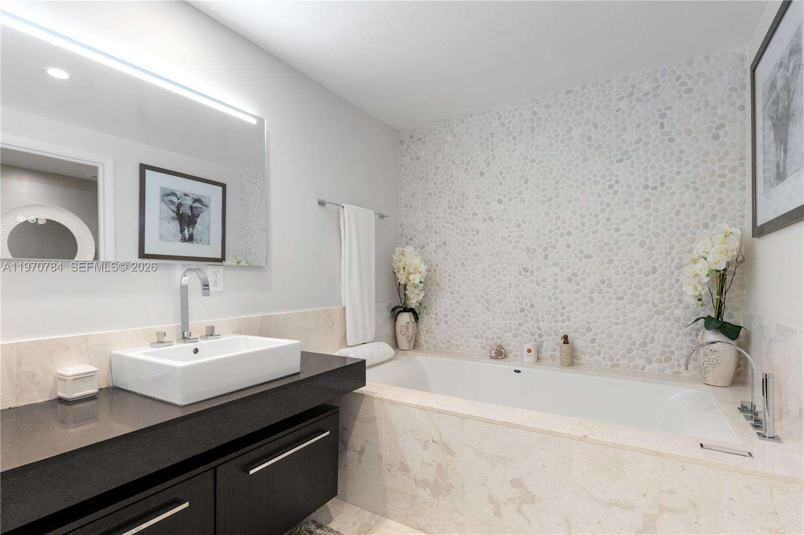 Jade Ocean at 17121 Collins Ave, Sunny Isles Beach, FL 33160 - For Rent photo 24