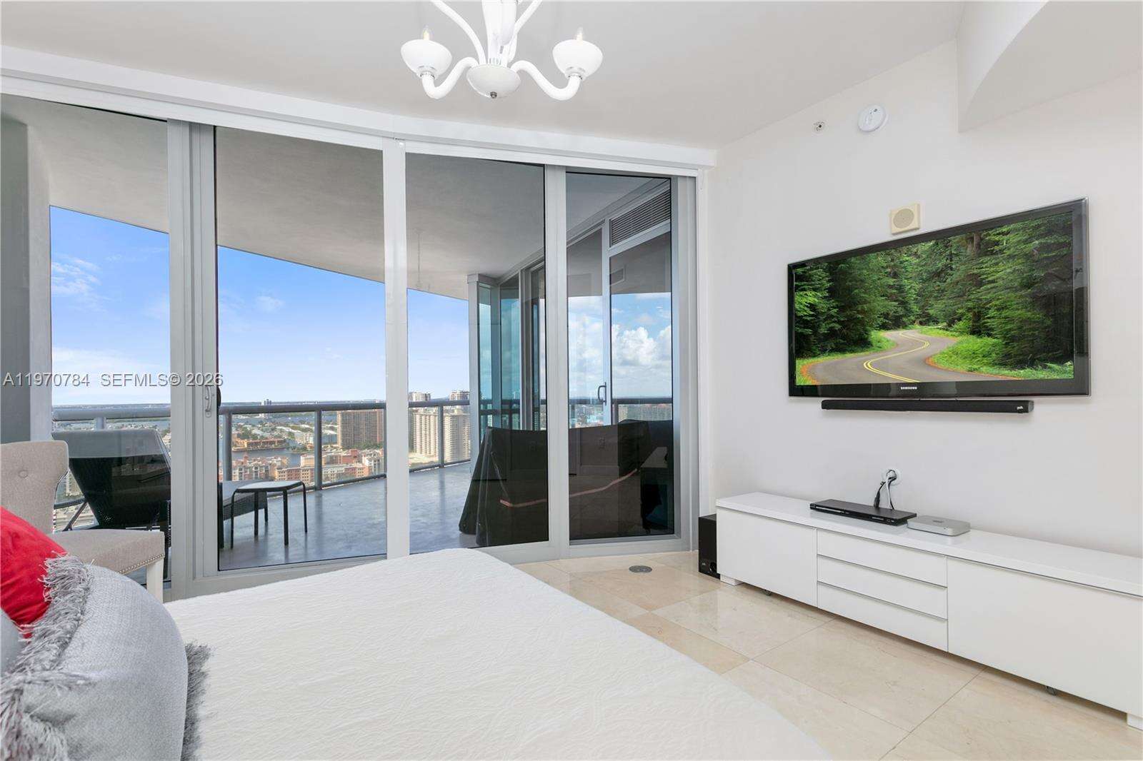 Jade Ocean at 17121 Collins Ave, Sunny Isles Beach, FL 33160 - For Rent photo 7