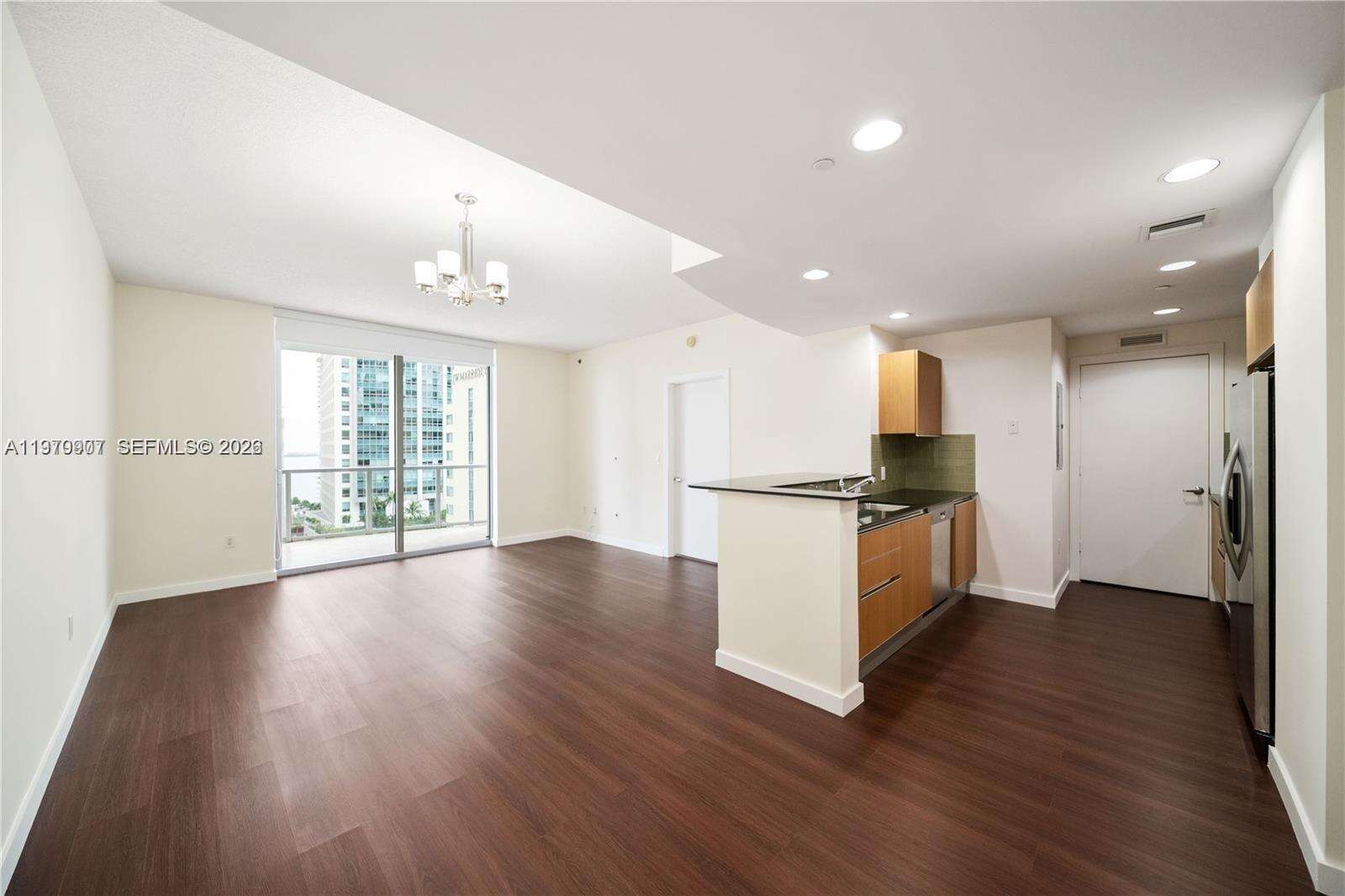1060 Brickell at 1060 Brickell Ave, Miami, FL 33131 - For Rent photo 1