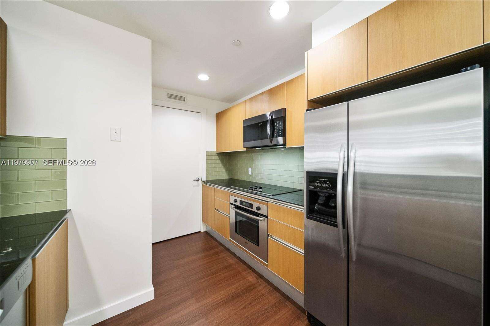 1060 Brickell at 1060 Brickell Ave, Miami, FL 33131 - For Rent photo 12