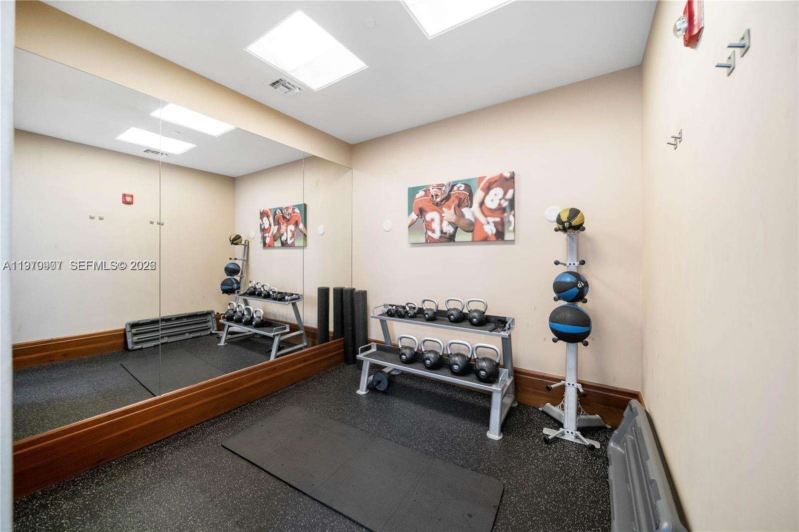 1060 Brickell at 1060 Brickell Ave, Miami, FL 33131 - For Rent photo 31