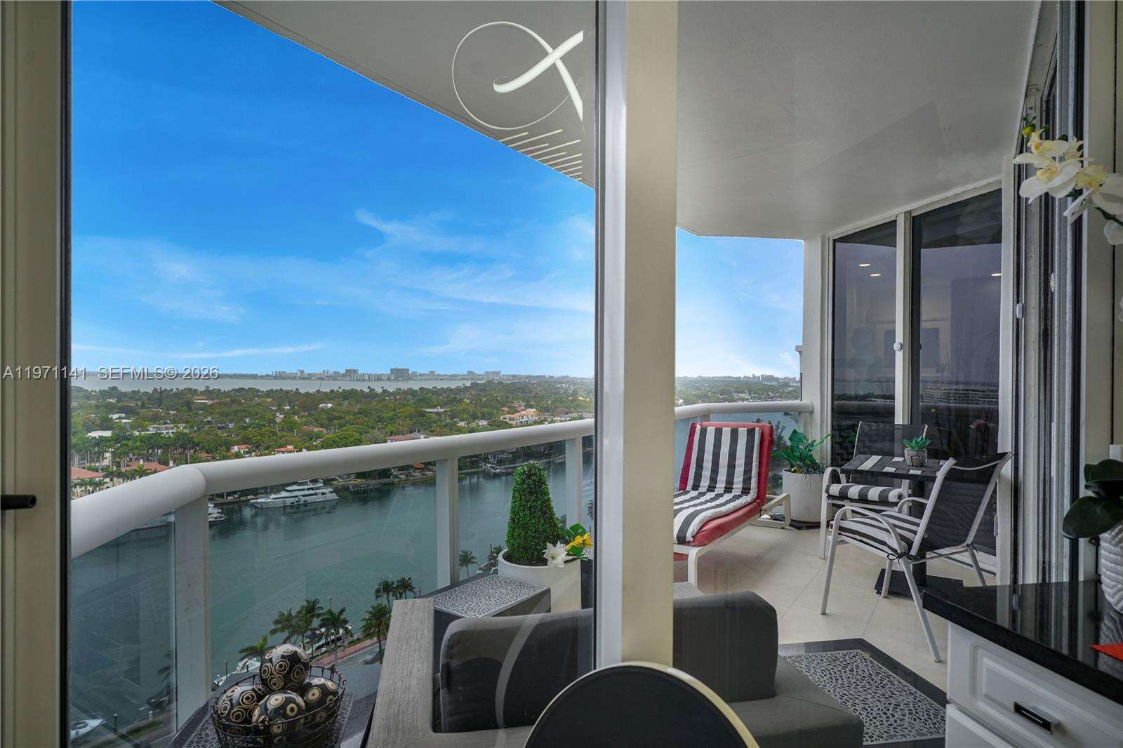 Green Diamond at 4775 Collins Ave, Miami Beach, FL 33140 - For Rent photo 3
