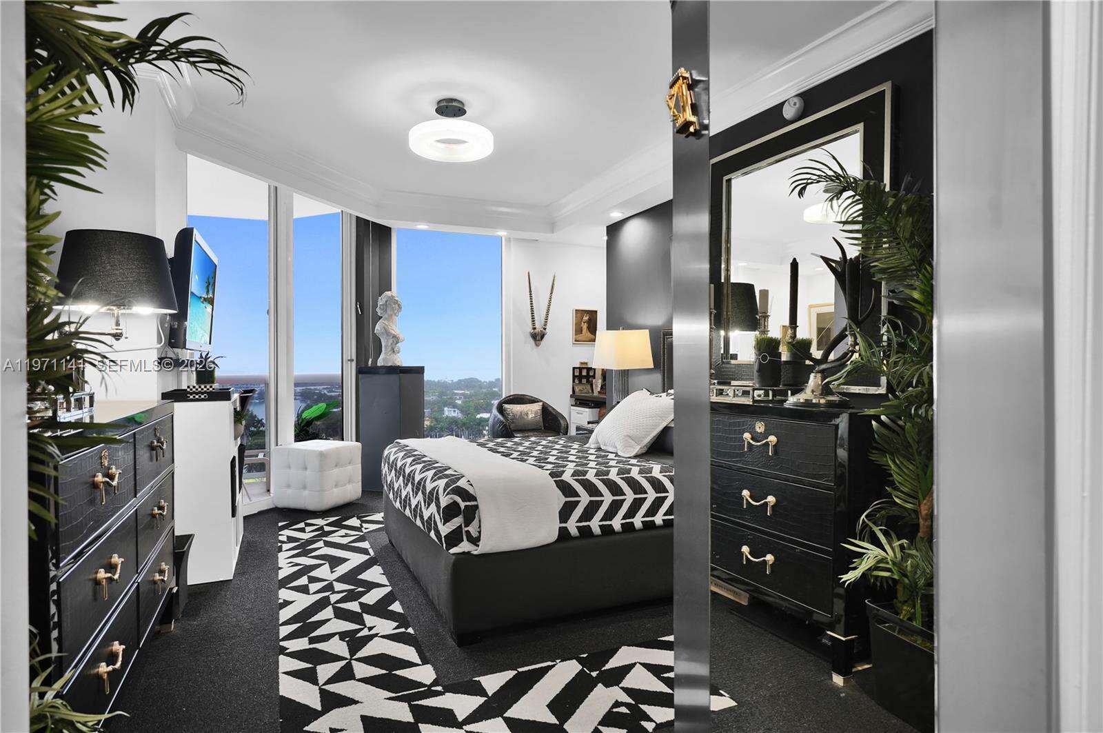 Green Diamond at 4775 Collins Ave, Miami Beach, FL 33140 - For Rent photo 24