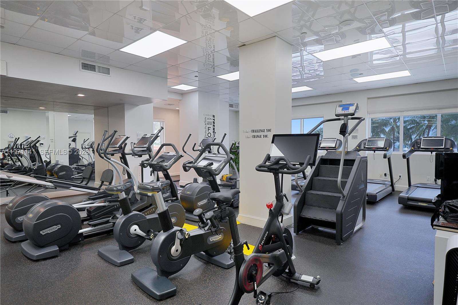 Green Diamond at 4775 Collins Ave, Miami Beach, FL 33140 - For Rent photo 47