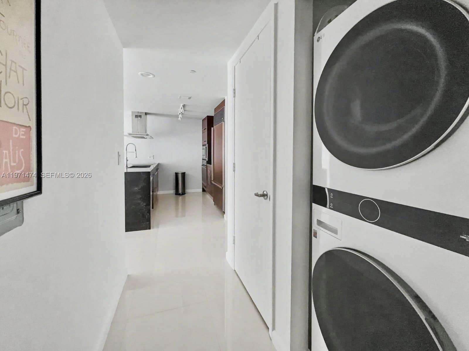 Icon Brickell 2 at 495 Brickell Ave, Miami, FL 33131 - For Rent photo 12