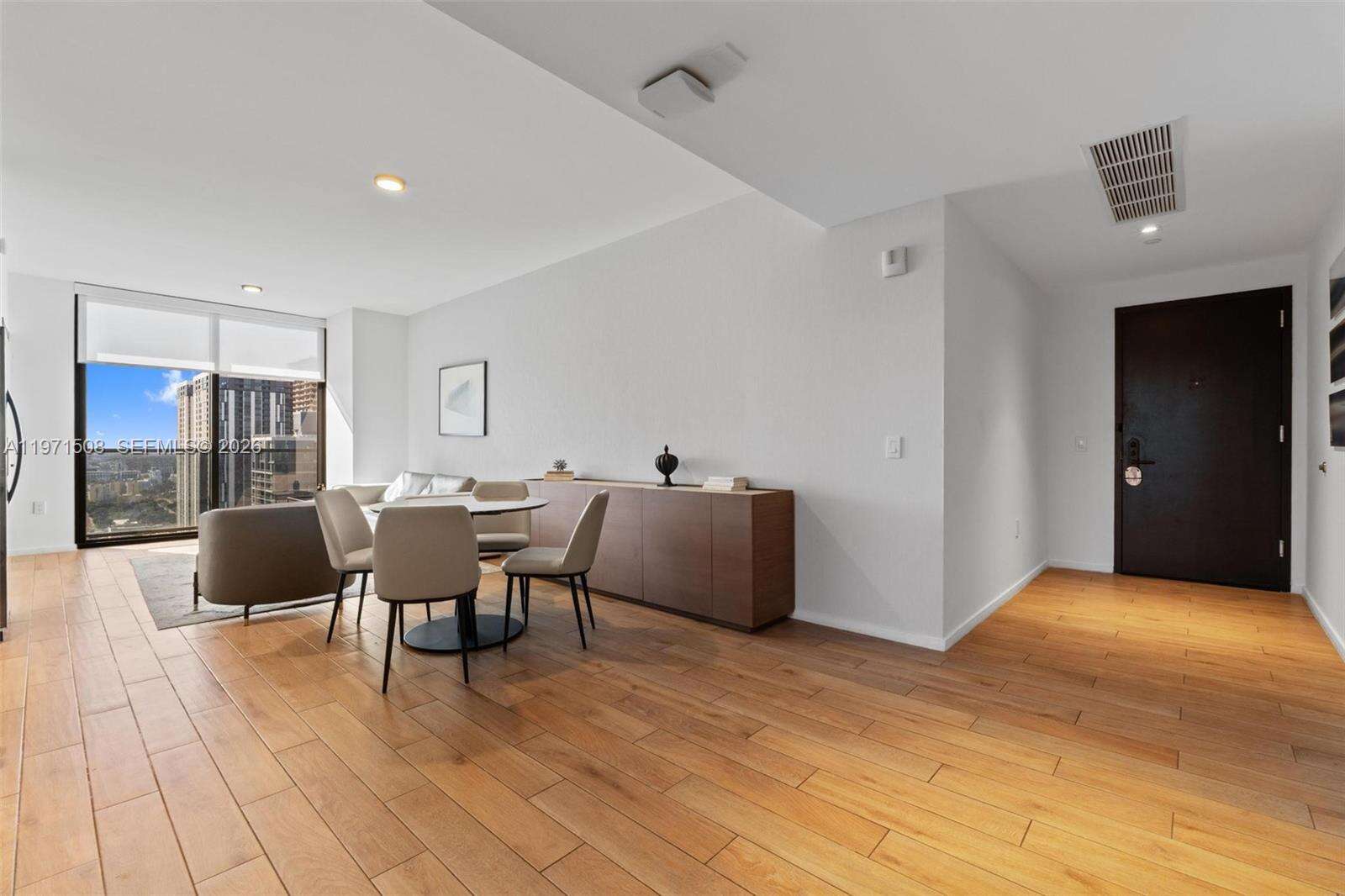 The Elser at 398 5 St, Miami, FL 33132 - For Rent photo 4