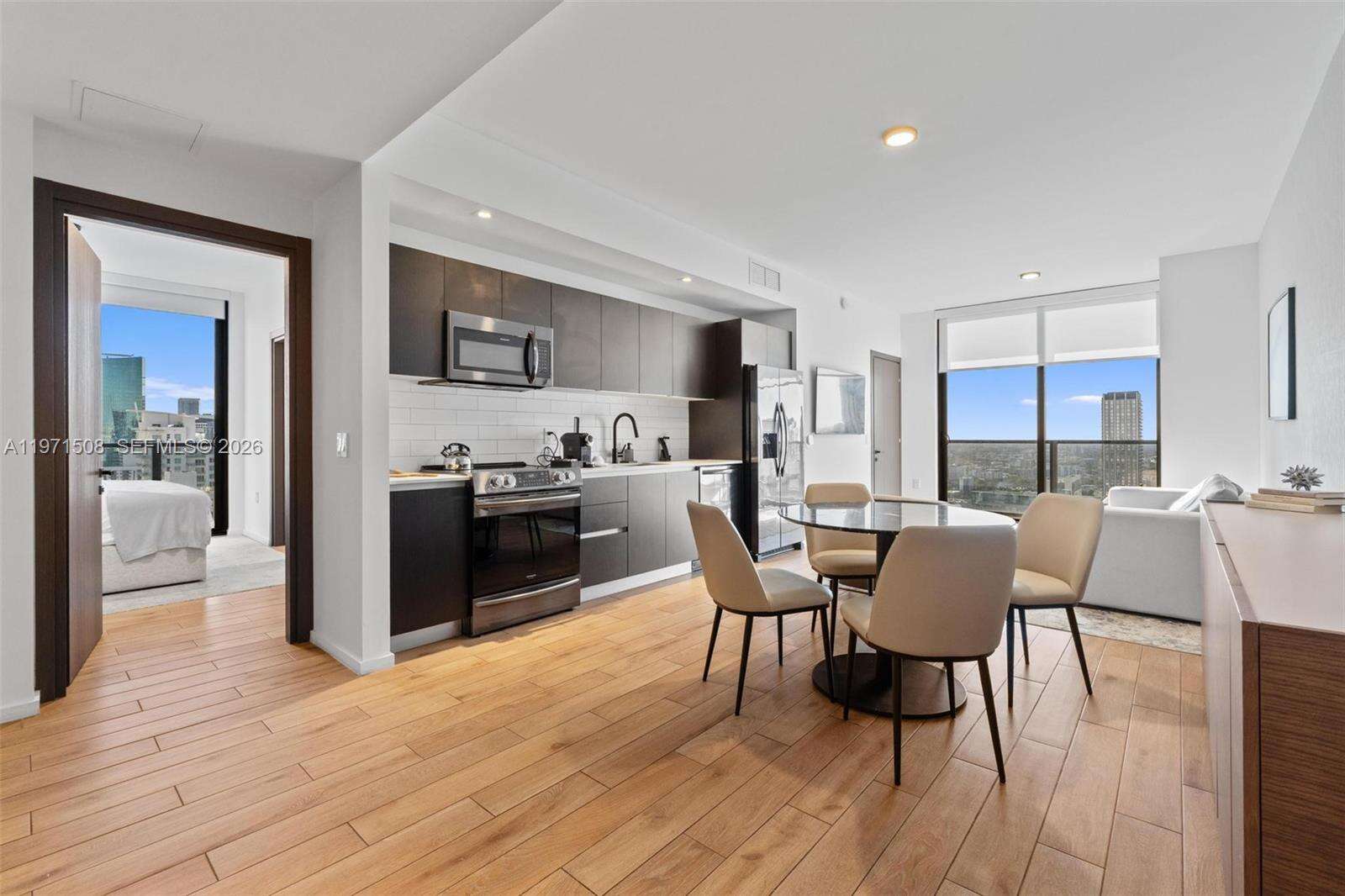 The Elser at 398 5 St, Miami, FL 33132 - For Rent photo 5