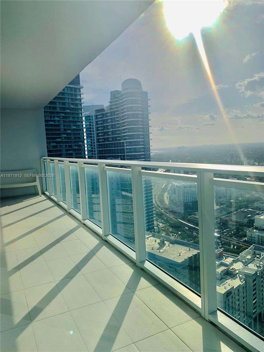 The Bond On Brickell at 1080 Brickell Ave, Miami, FL 33131 - For Rent photo 2