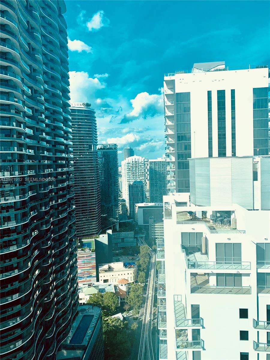 The Bond On Brickell at 1080 Brickell Ave, Miami, FL 33131 - For Rent photo 20