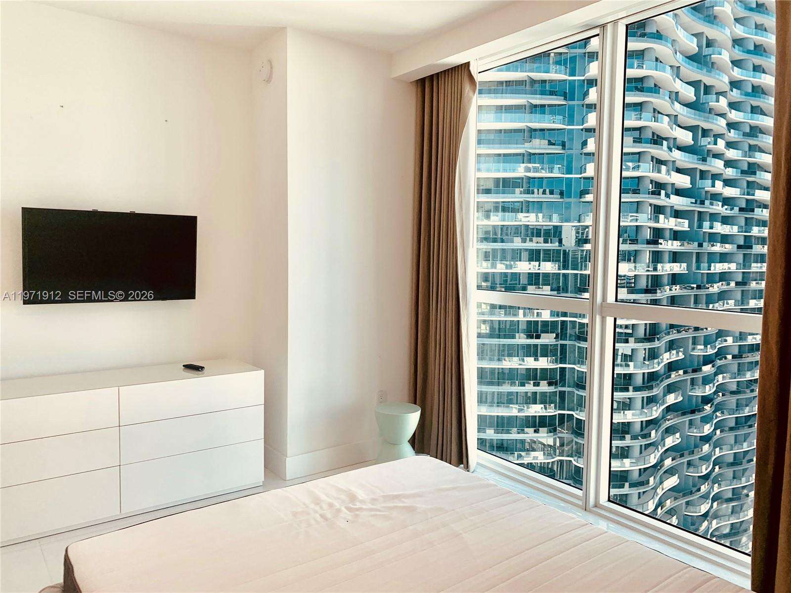 The Bond On Brickell at 1080 Brickell Ave, Miami, FL 33131 - For Rent photo 24
