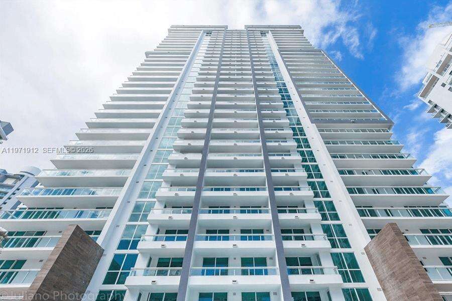 The Bond On Brickell at 1080 Brickell Ave, Miami, FL 33131 - For Rent photo 29