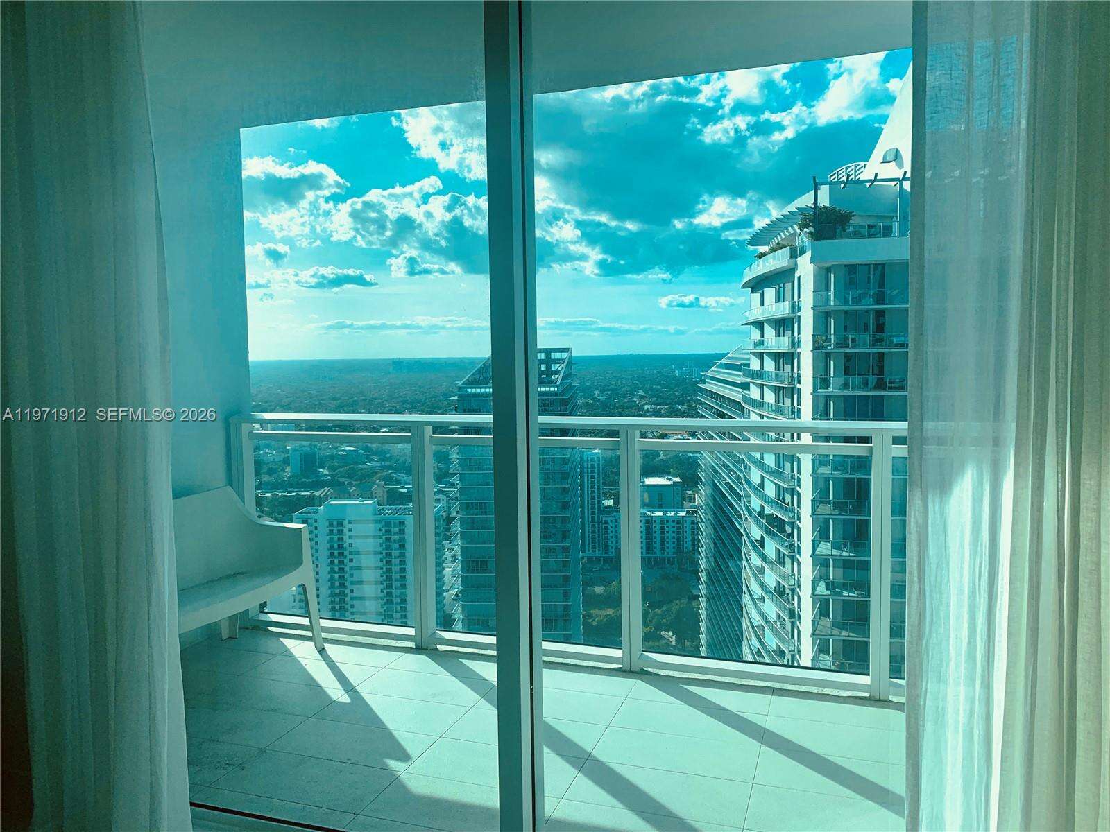 The Bond On Brickell at 1080 Brickell Ave, Miami, FL 33131 - For Rent photo 4