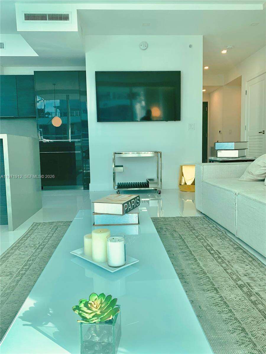 The Bond On Brickell at 1080 Brickell Ave, Miami, FL 33131 - For Rent photo 8