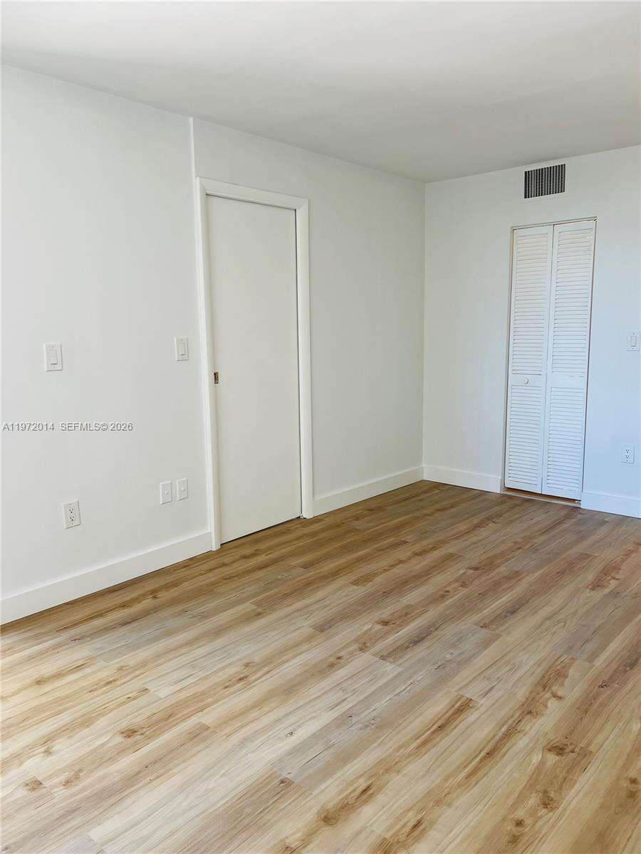 Brickell Bay Club at 2333 Brickell Ave, Miami, FL 33129 - For Rent photo 20