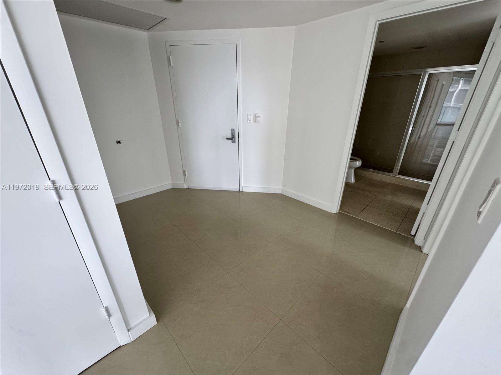 Icon Brickell 2 at 495 Brickell Ave, Miami, FL 33131 - For Rent photo 11