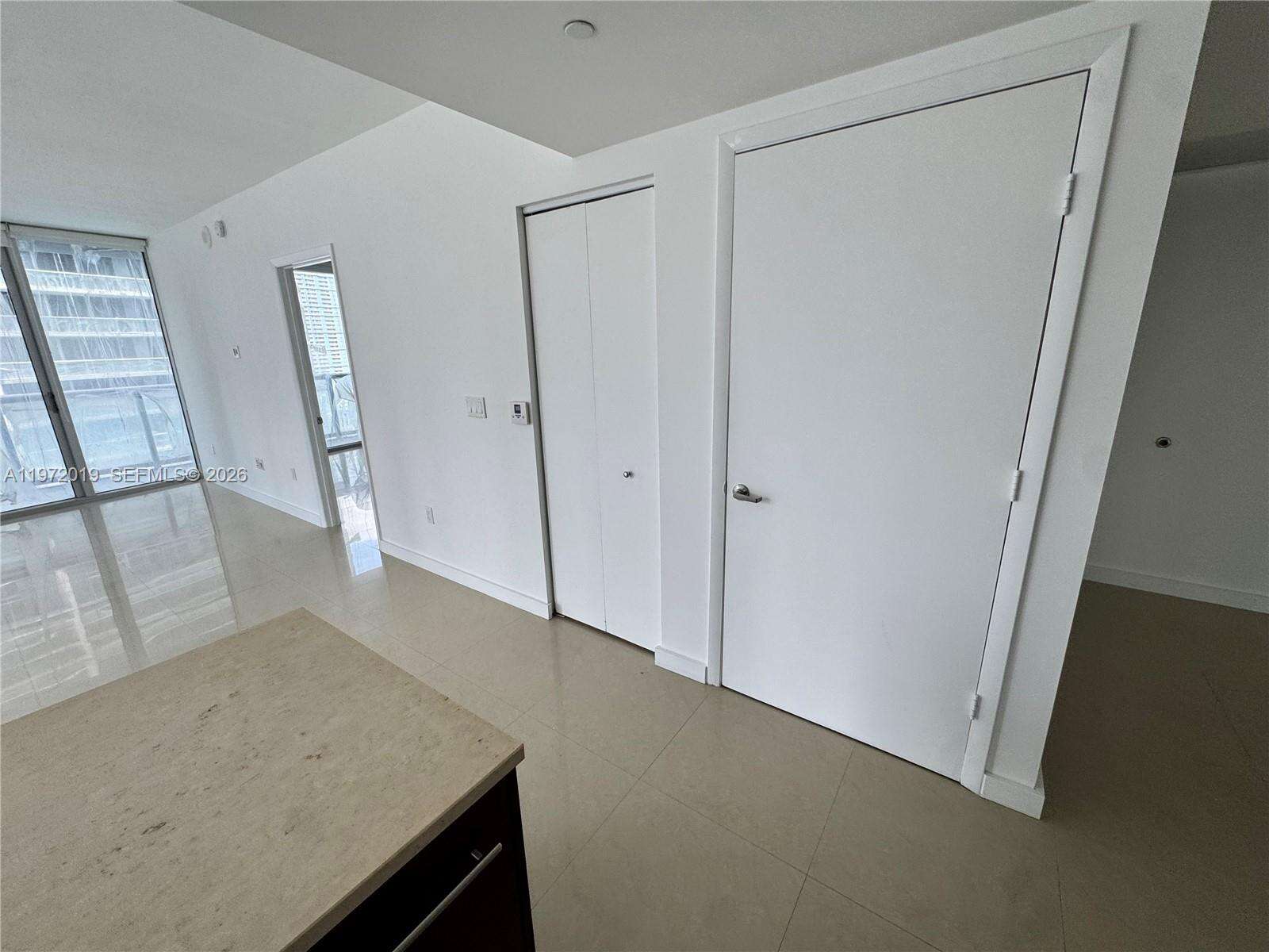 Icon Brickell 2 at 495 Brickell Ave, Miami, FL 33131 - For Rent photo 12
