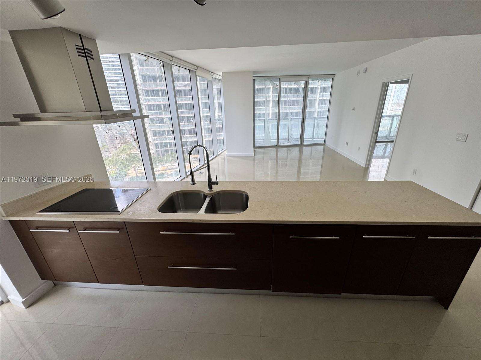 Icon Brickell 2 at 495 Brickell Ave, Miami, FL 33131 - For Rent photo 13