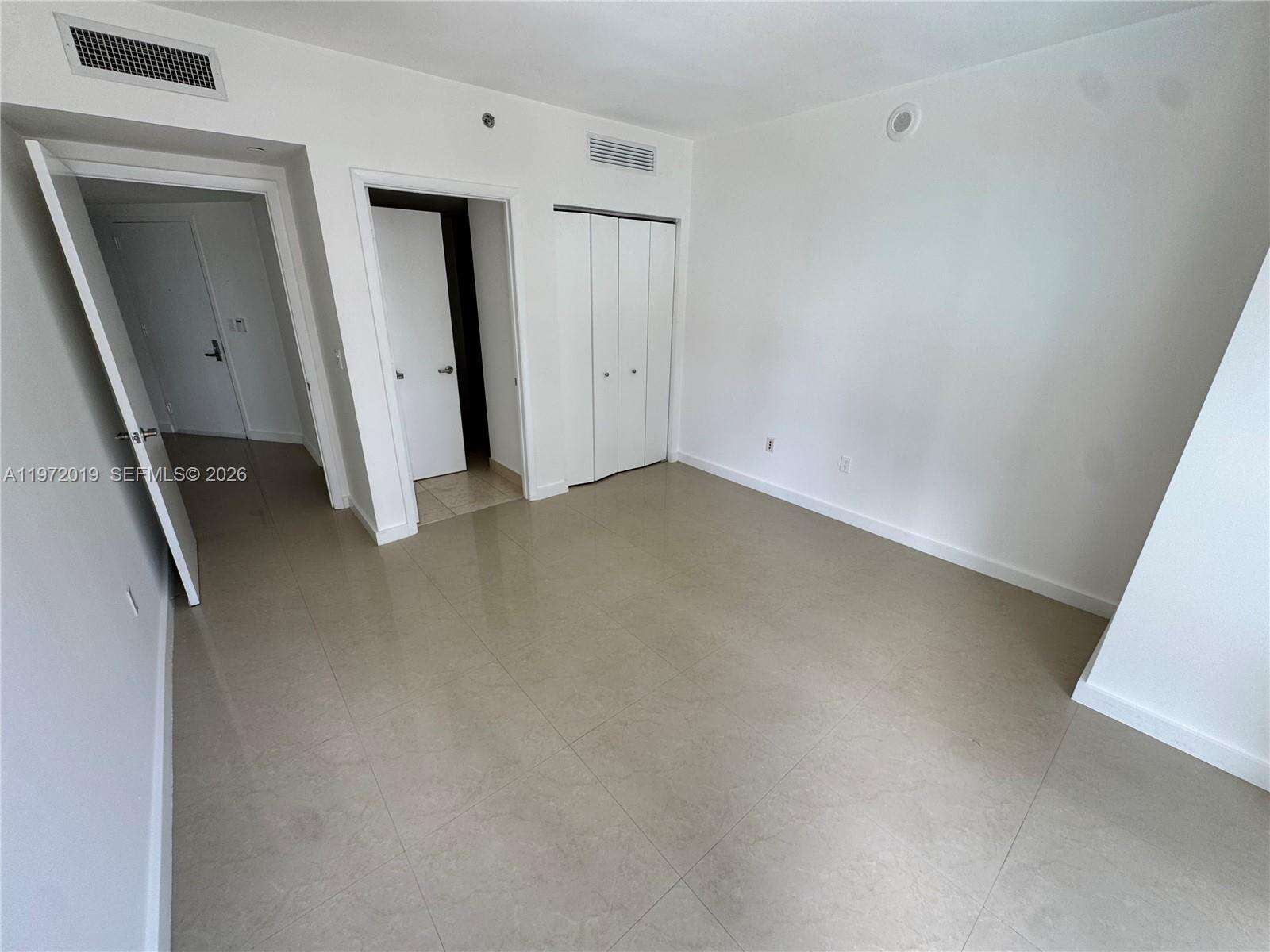Icon Brickell 2 at 495 Brickell Ave, Miami, FL 33131 - For Rent photo 17