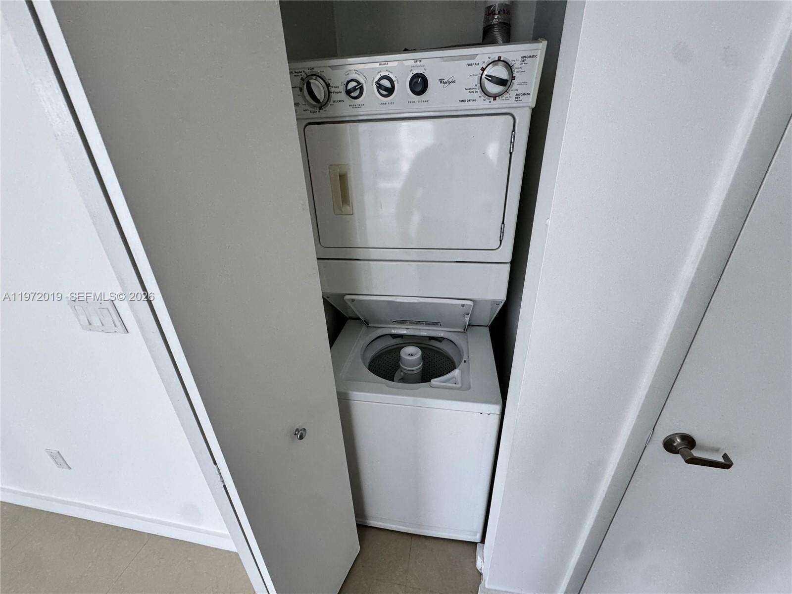 Icon Brickell 2 at 495 Brickell Ave, Miami, FL 33131 - For Rent photo 21