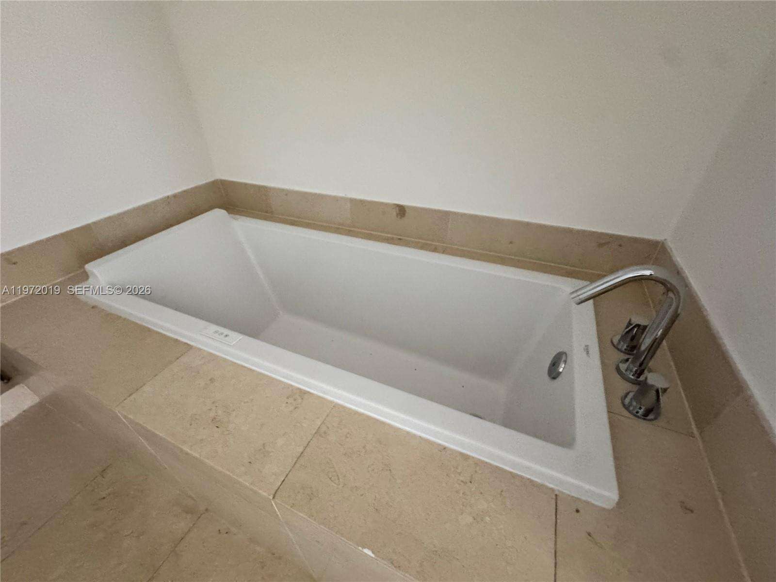 Icon Brickell 2 at 495 Brickell Ave, Miami, FL 33131 - For Rent photo 33