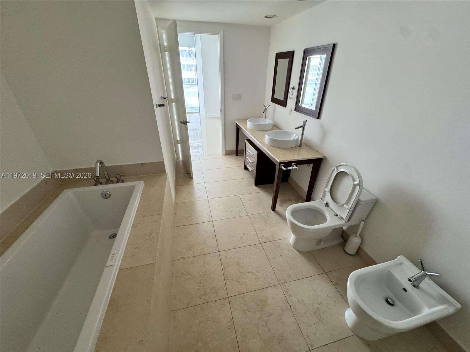 Icon Brickell 2 at 495 Brickell Ave, Miami, FL 33131 - For Rent photo 34