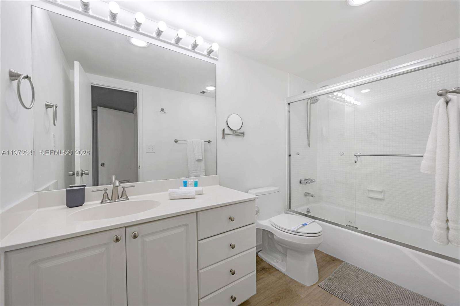 Ocean Reserve at 19370 Collins Ave, Sunny Isles Beach, FL 33160 - For Rent photo 15