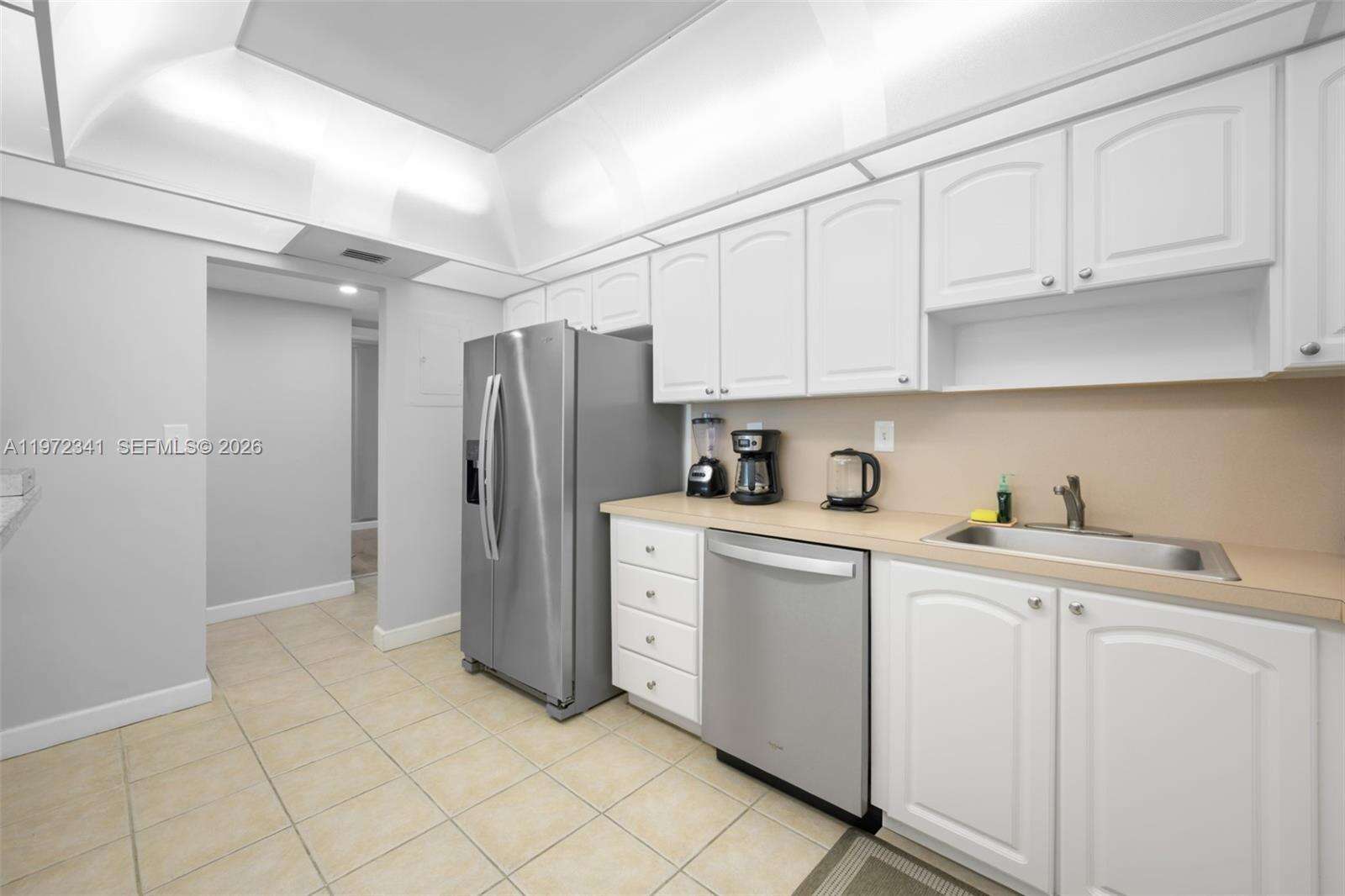 Ocean Reserve at 19370 Collins Ave, Sunny Isles Beach, FL 33160 - For Rent photo 7