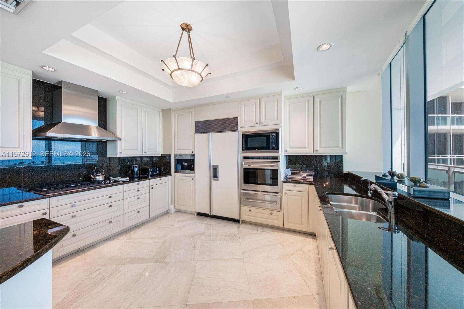 The Ritz Carlton Condos For Sale & Rent at 10295 Collins Ave, Bal Harbour, FL 33154 - For Rent photo 4