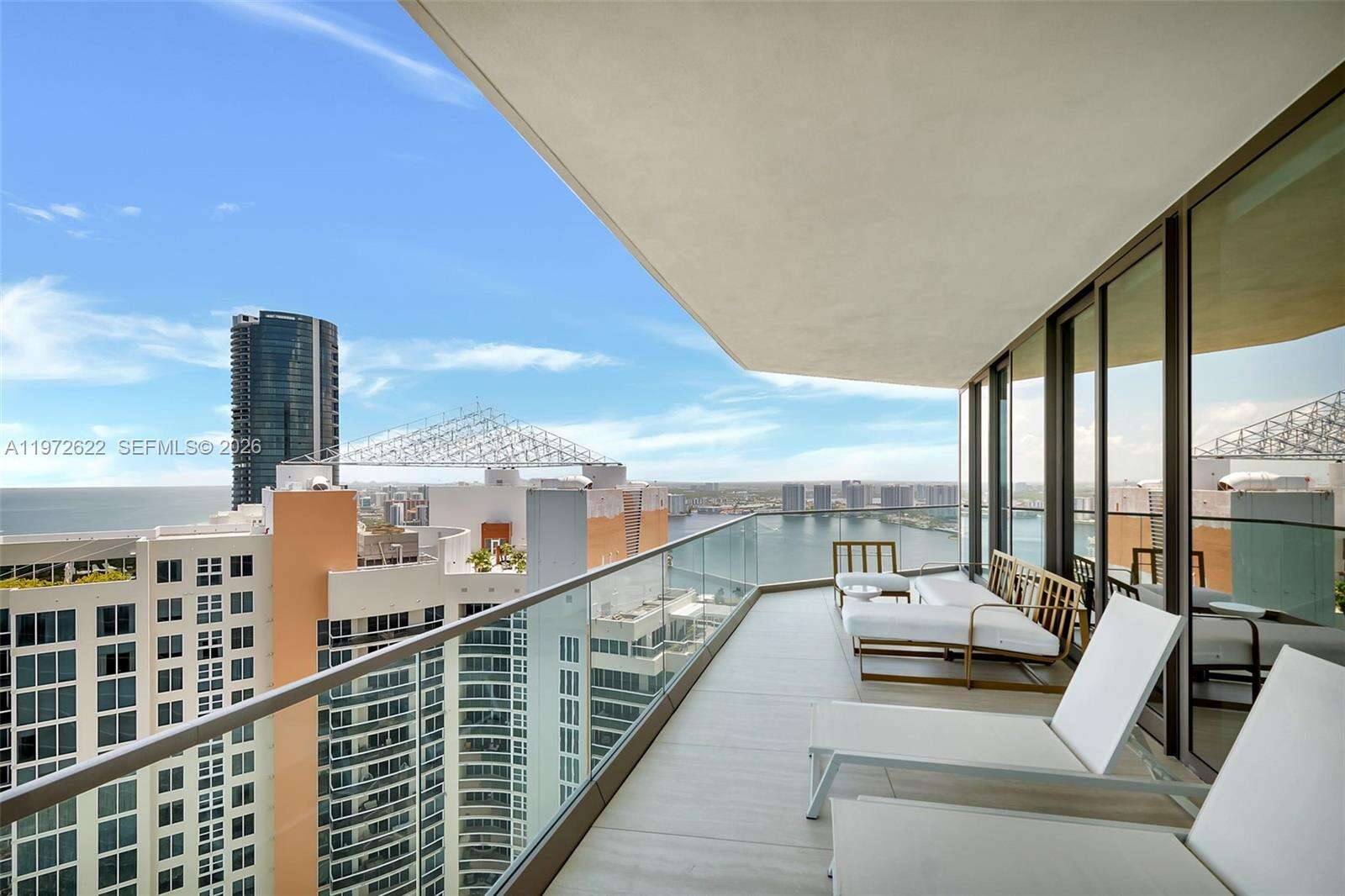 Armani Casa at 18975 Collins Ave, Sunny Isles Beach, FL 33160 - For Rent photo 20