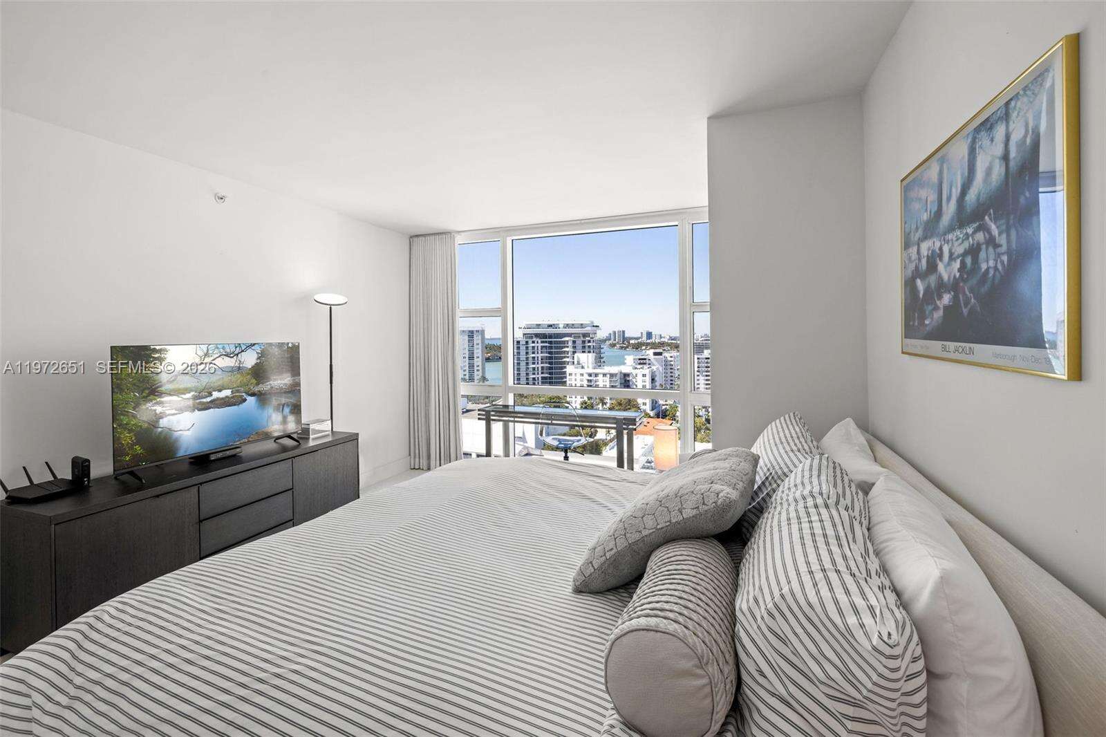 Central Carillon at 6801 Collins Ave, Miami Beach, FL 33141 - For Rent photo 18