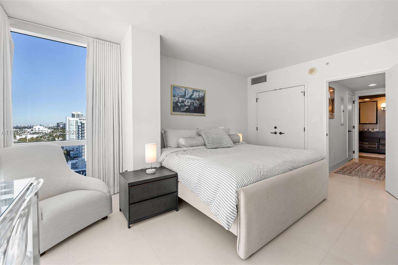 Central Carillon at 6801 Collins Ave, Miami Beach, FL 33141 - For Rent photo 20