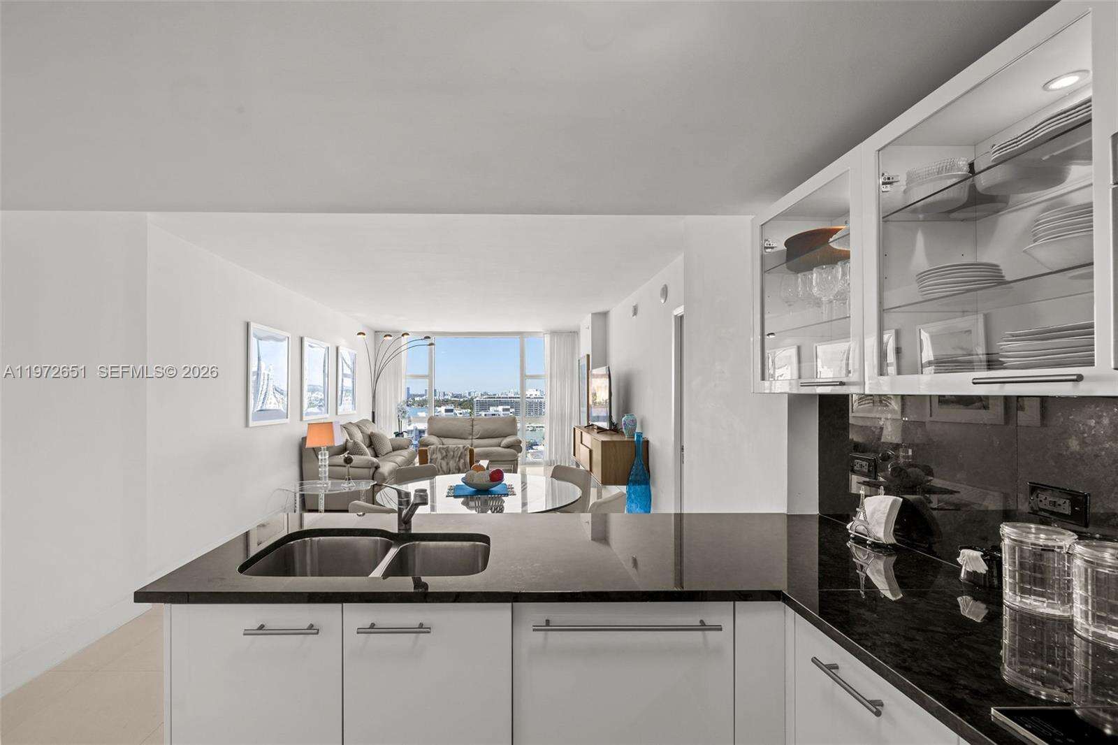 Central Carillon at 6801 Collins Ave, Miami Beach, FL 33141 - For Rent photo 5