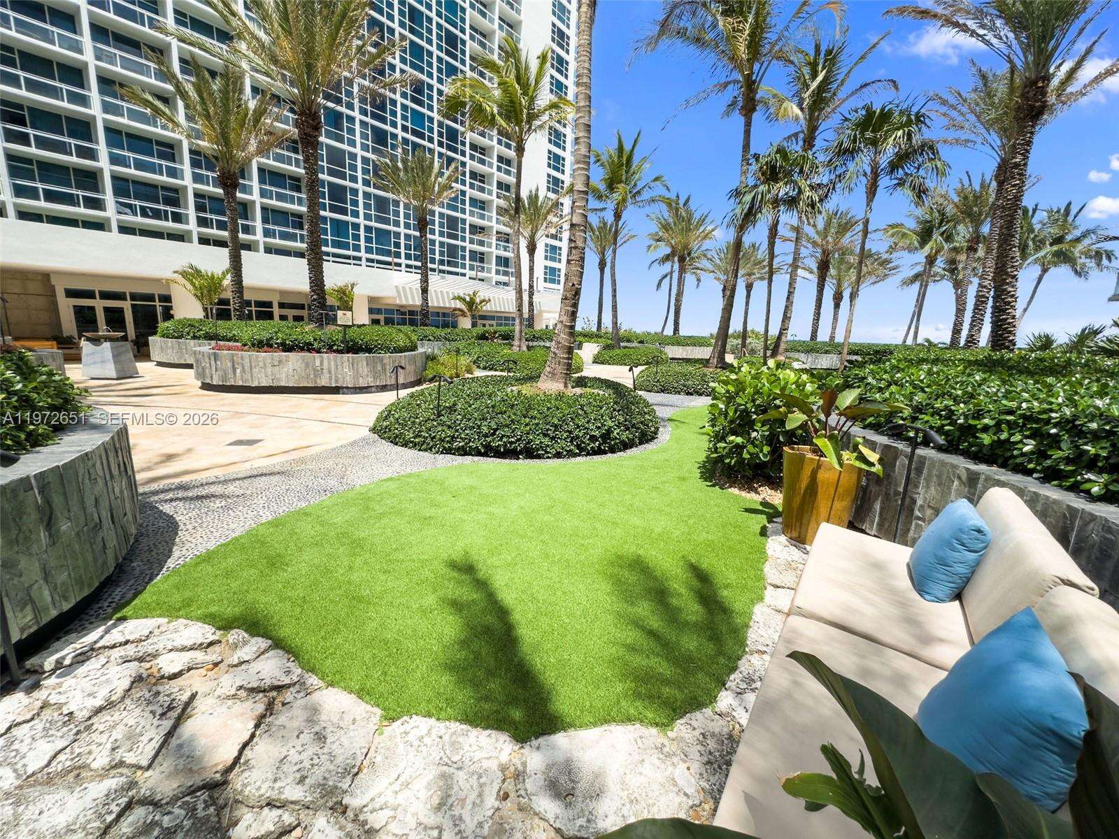 Central Carillon at 6801 Collins Ave, Miami Beach, FL 33141 - For Rent photo 52