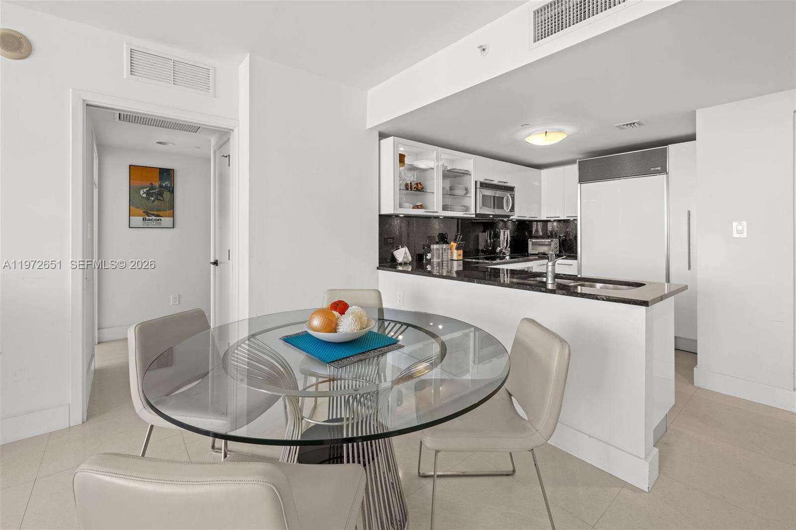 Central Carillon at 6801 Collins Ave, Miami Beach, FL 33141 - For Rent photo 9