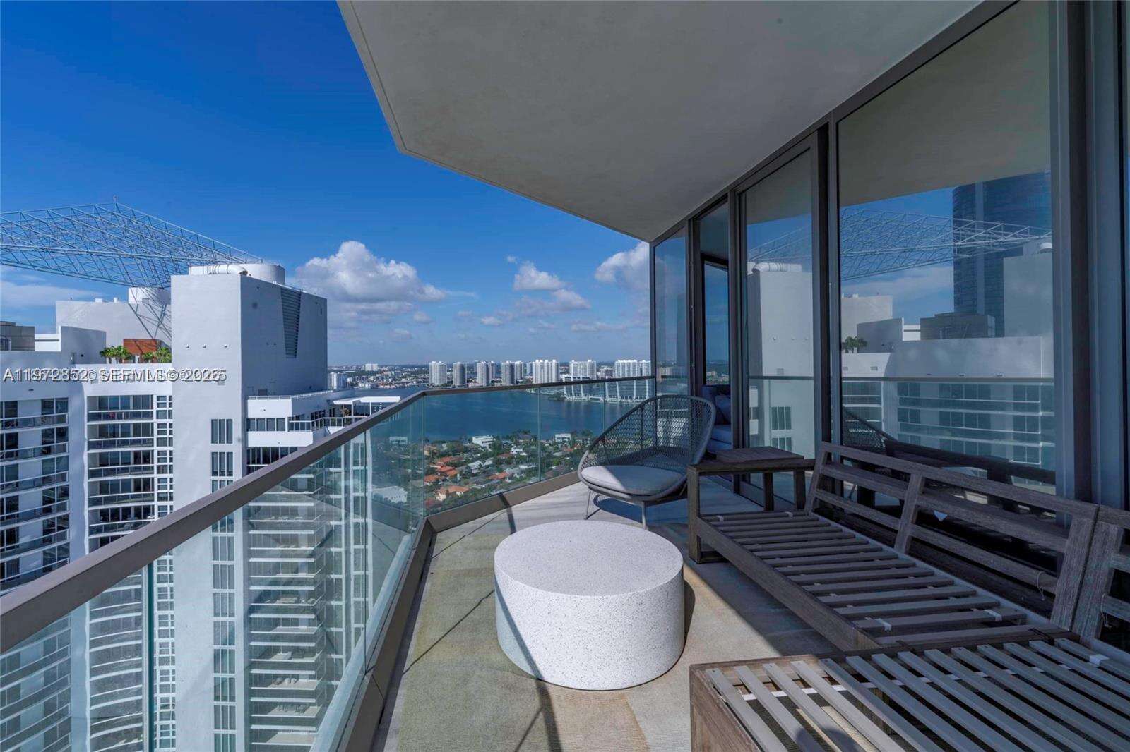 Armani Casa at 18975 Collins Ave, Sunny Isles Beach, FL 33160 - For Rent photo 20