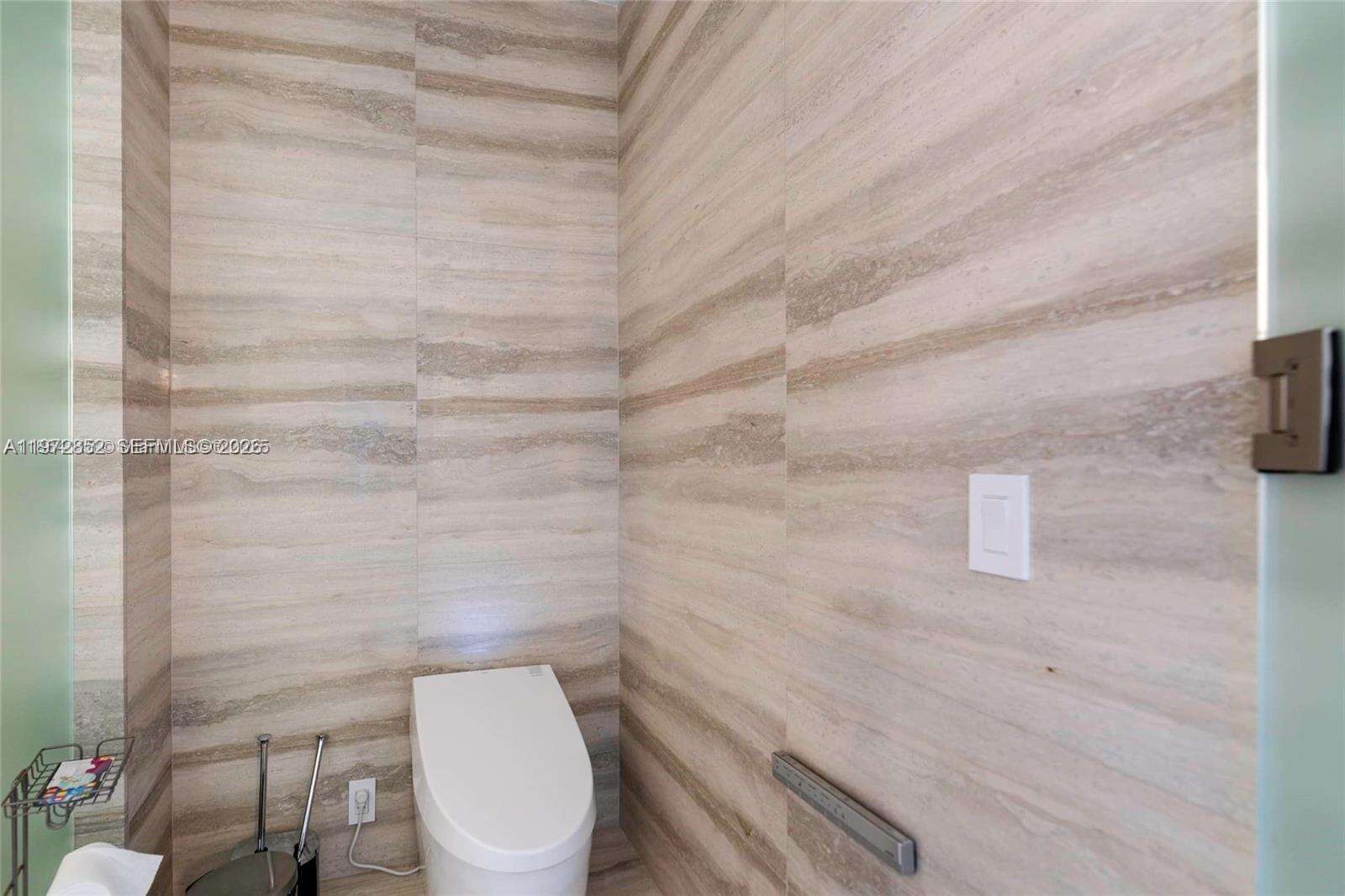 Armani Casa at 18975 Collins Ave, Sunny Isles Beach, FL 33160 - For Rent photo 35