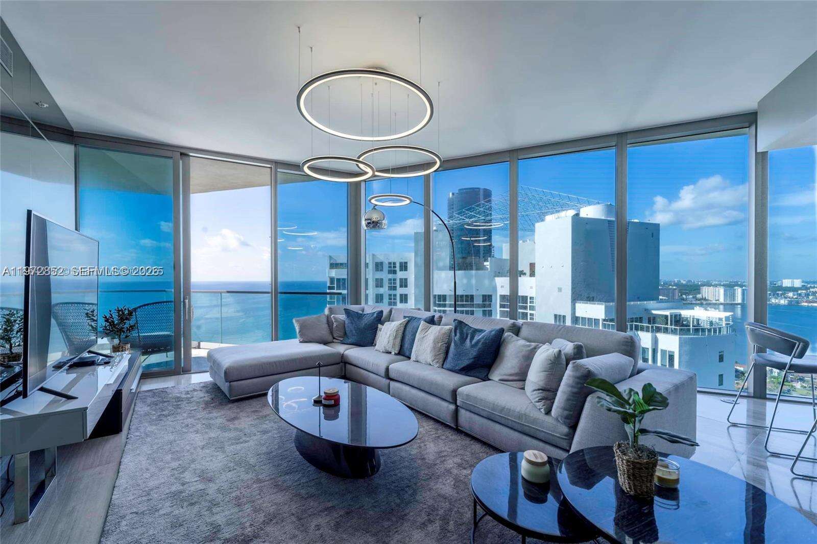 Armani Casa at 18975 Collins Ave, Sunny Isles Beach, FL 33160 - For Rent photo 9
