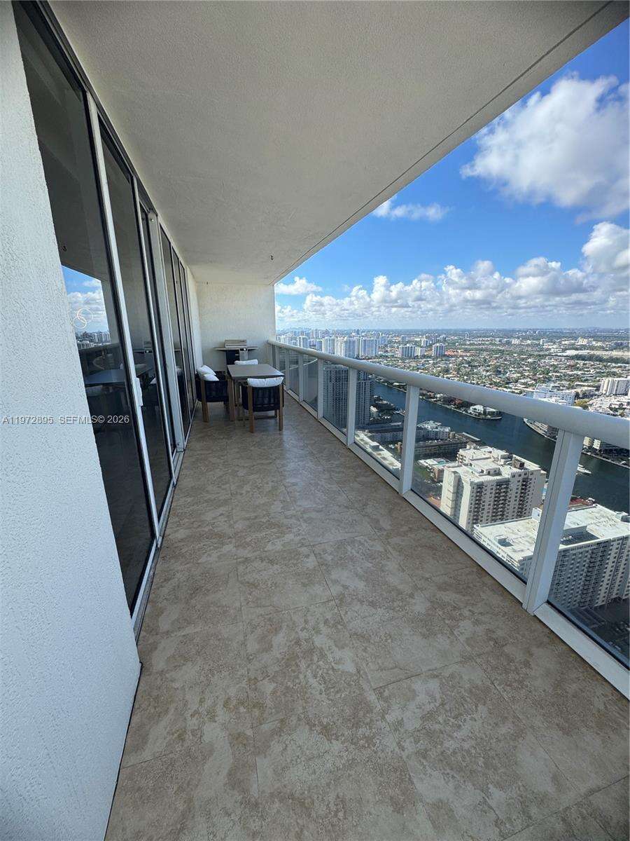 The Beach Club Two at 1830 Ocean Dr, Hallandale Beach, FL 33009 - For Rent photo 22
