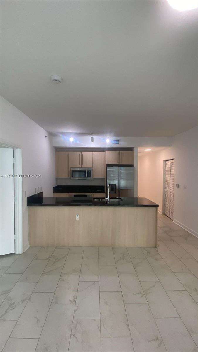 Axis On Brickell at 1111 1 Ave, Miami, FL 33130 - For Rent photo 2