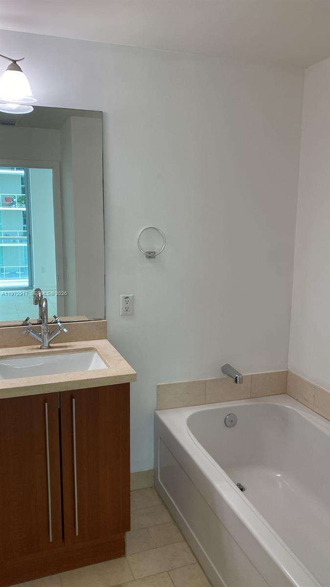 Axis On Brickell at 1111 1 Ave, Miami, FL 33130 - For Rent photo 13