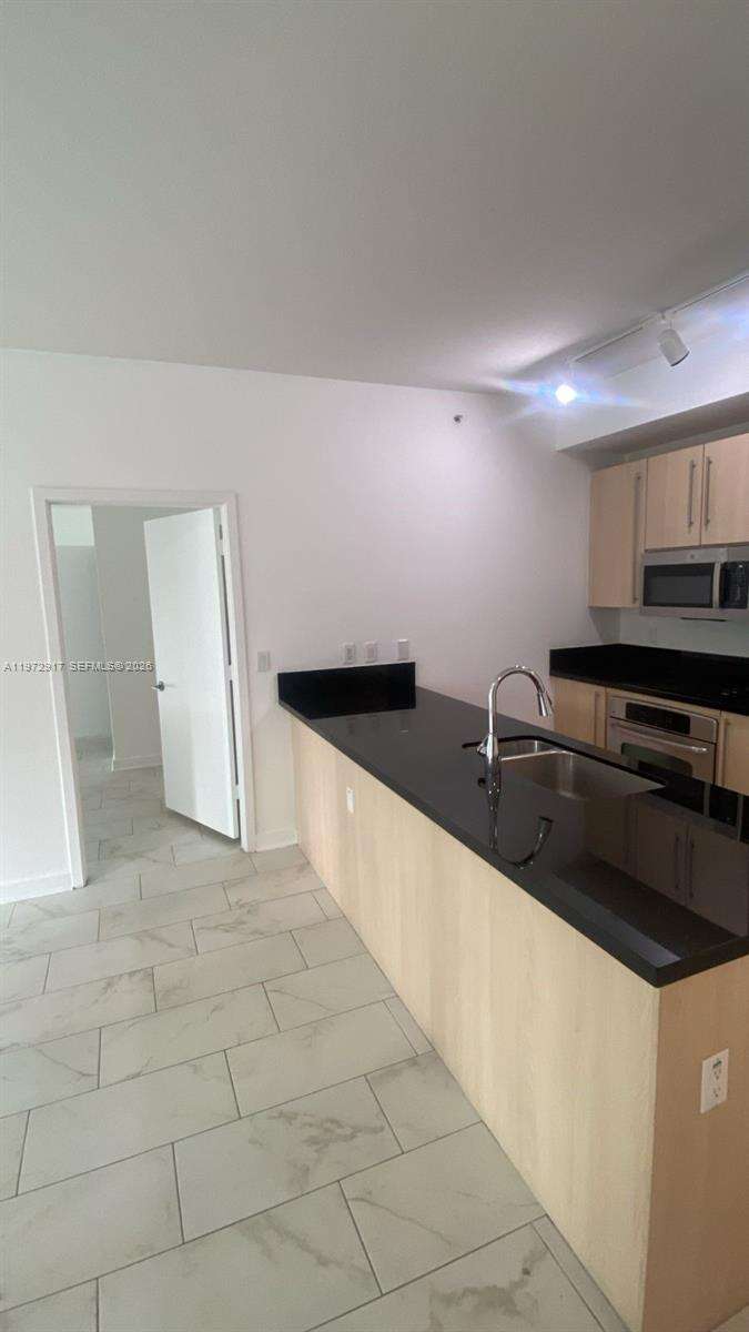 Axis On Brickell at 1111 1 Ave, Miami, FL 33130 - For Rent photo 5