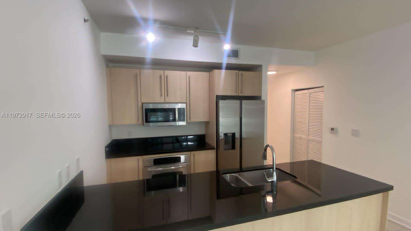 Axis On Brickell at 1111 1 Ave, Miami, FL 33130 - For Rent photo 8