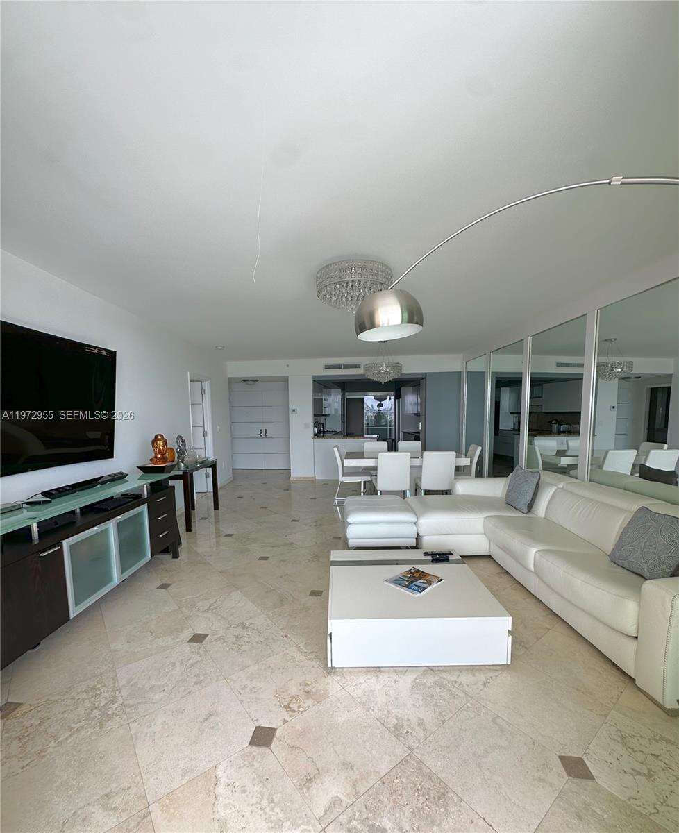 Il Villaggio at 1455 Ocean Dr, Miami Beach, FL 33139 - For Rent photo 2